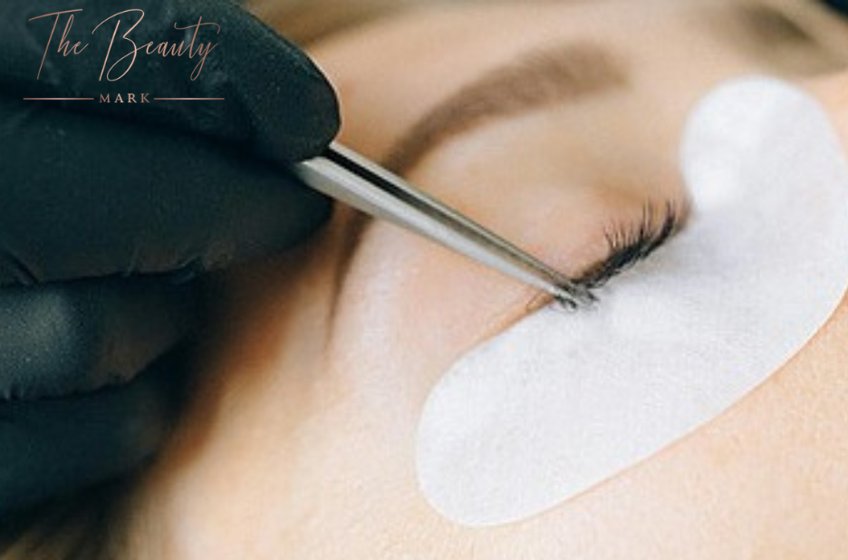 Master Lash Studio: Flexible Online Training for Extensions Master Lash Studio: Flexible Online Training for Extensions