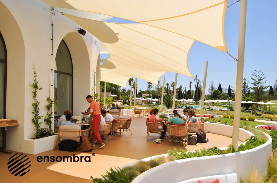 Toldos premium para terrazas en España: durabilidad y estilo Toldos premium para terrazas en España: durabilidad y estilo