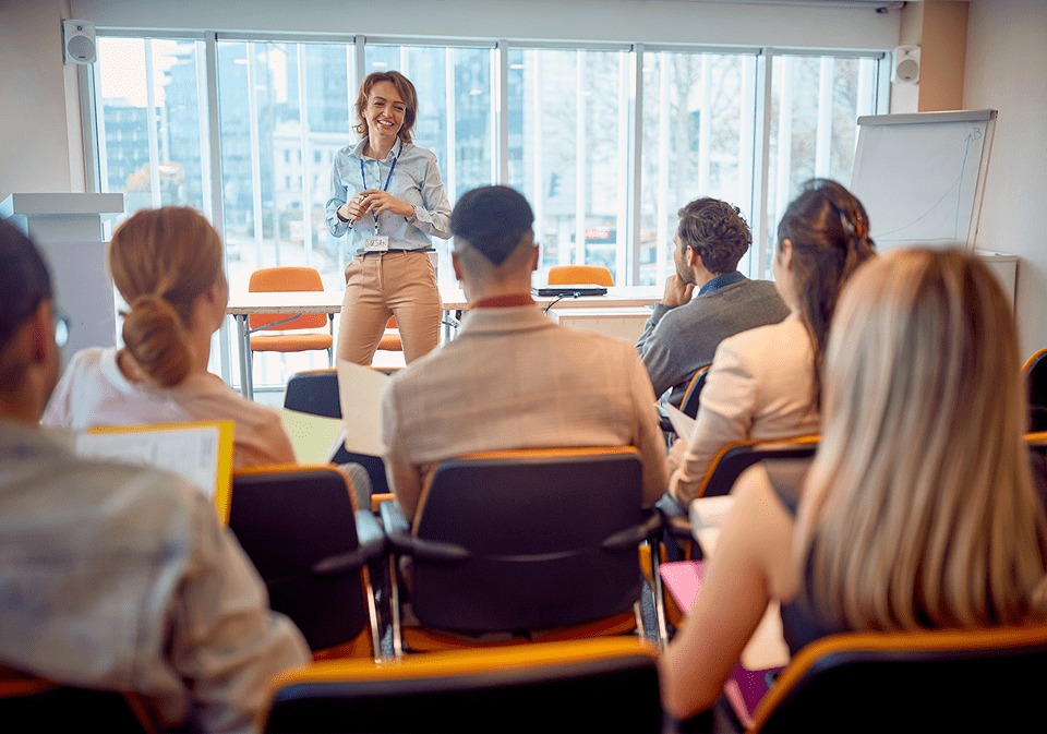 Leading with clarity and calm: practical guidance for exceptional teams Leading with clarity and calm: practical guidance for exceptional teams